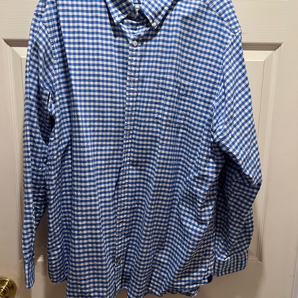 Daniel Cremieux Button down shirt